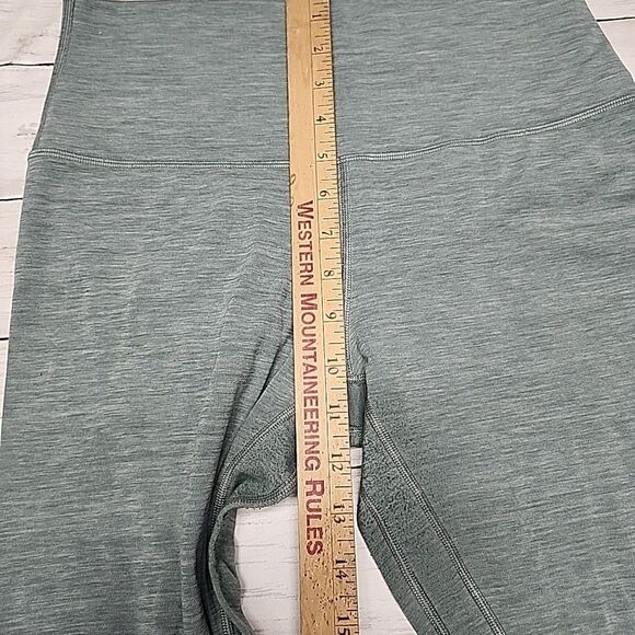Lululemon Women's Align High Rise Pant 25” Graygreen Size 8 Buttery Soft Fabric - Picture 6 of 9